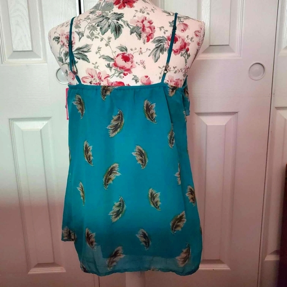 NWT xhilaration woven ruffle tank - Picture 2 of 5